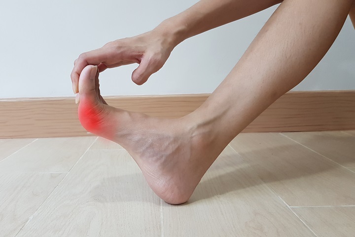 hogyan lehet enyhíteni a lábujj ízületeit kenőcs duzzanat és ízületi fájdalmak kezelésére