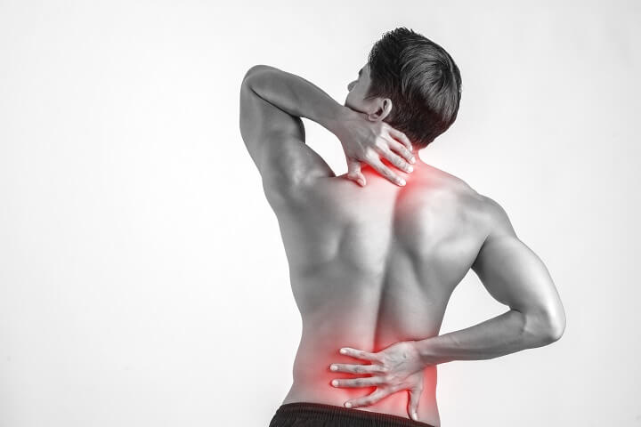 a vállízület több hónapig fáj hátfájás hatásos