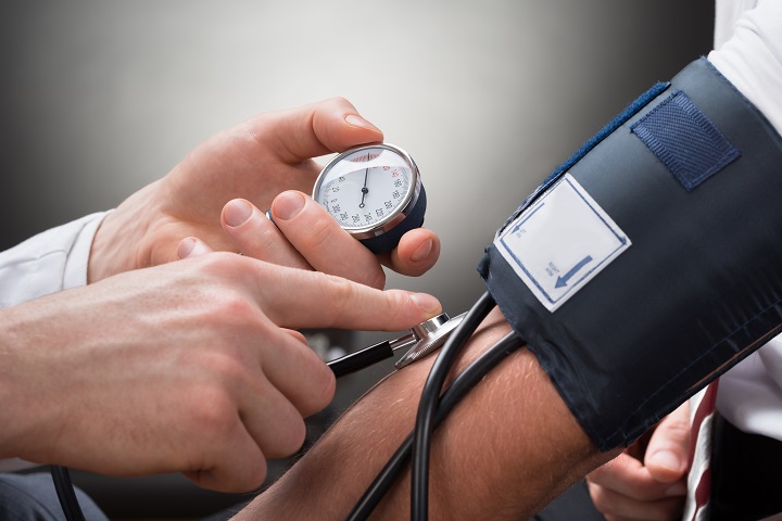 a magas vérnyomás jelei dominánsak vagy recesszívek